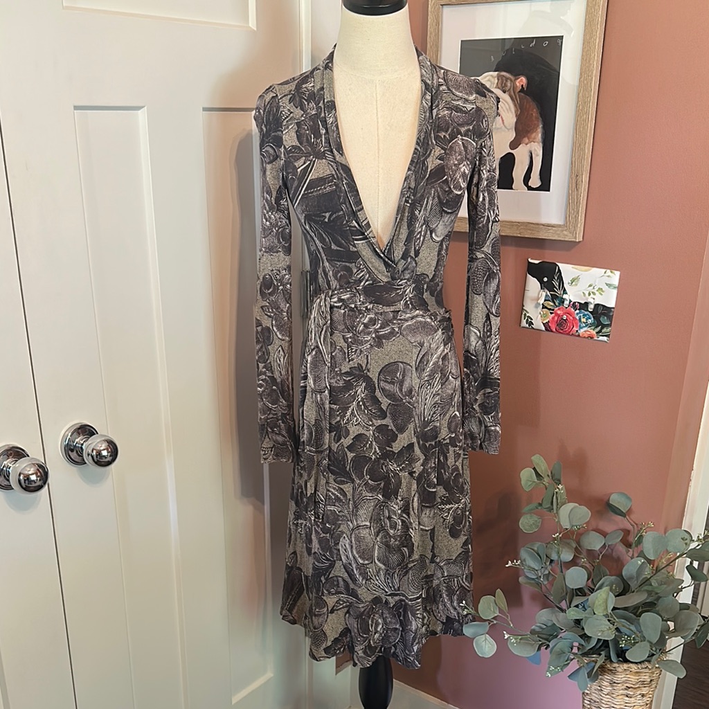 Diane Von Furstenberg Boka Silk Wrap 4 Gray Deep Purple Floral/Fruit Dress
